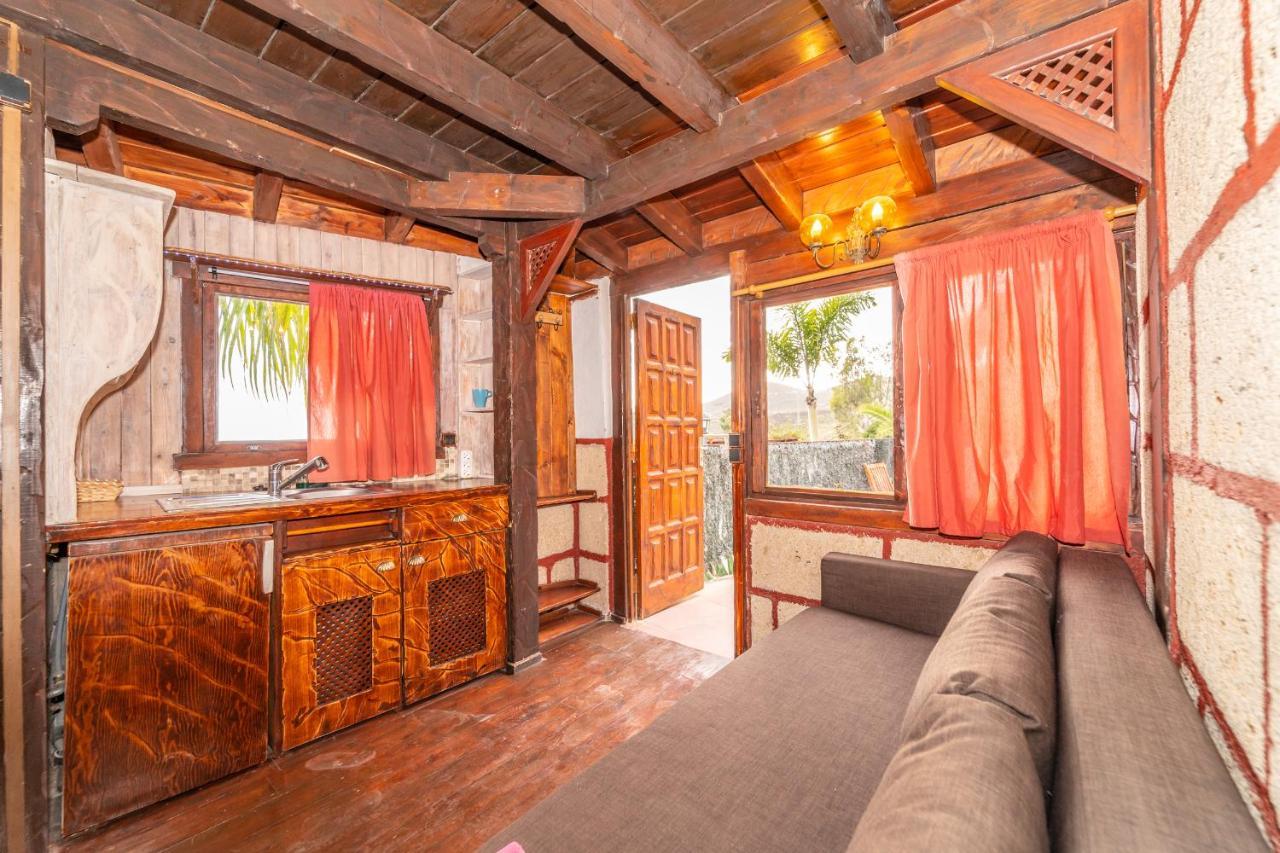 Casa Giuliana Bed & Breakfast Charco del Pino ภายนอก รูปภาพ
